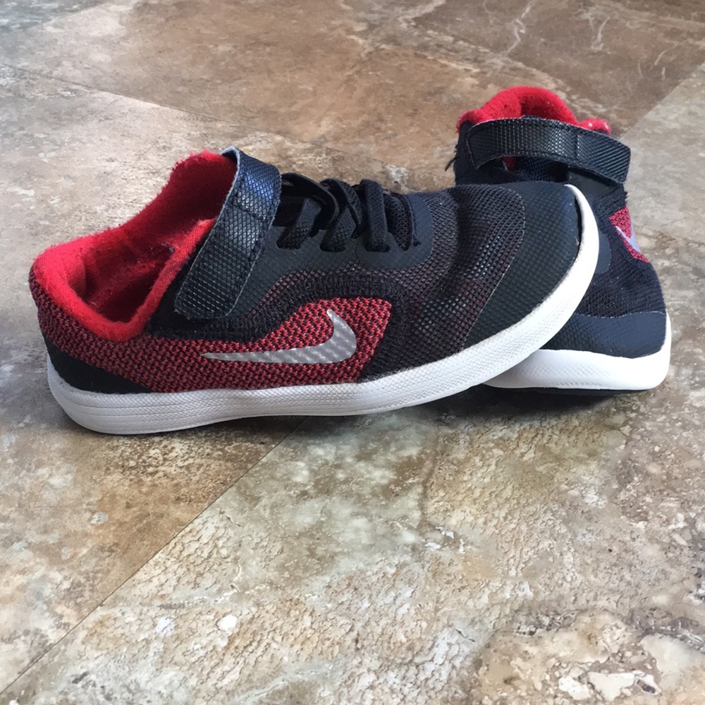 Boys Nikes